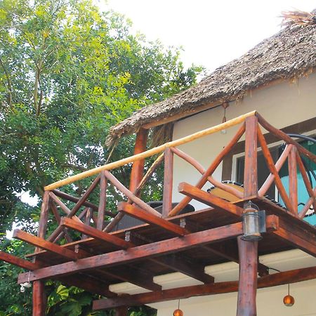 Hotel Pancho Villas Bacalar - Free Bikes And Paddles Extérieur photo