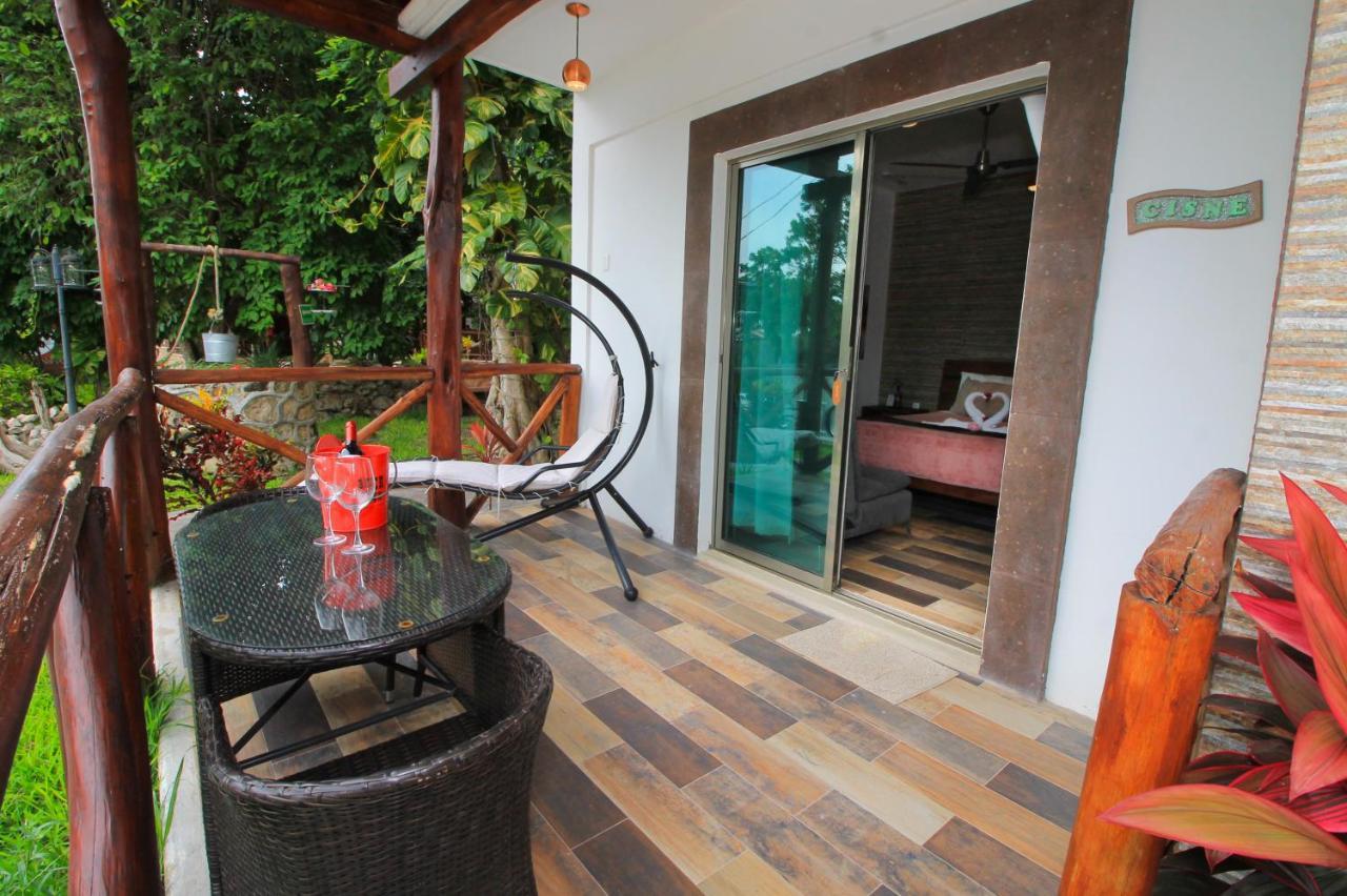 Hotel Pancho Villas Bacalar - Free Bikes And Paddles Extérieur photo