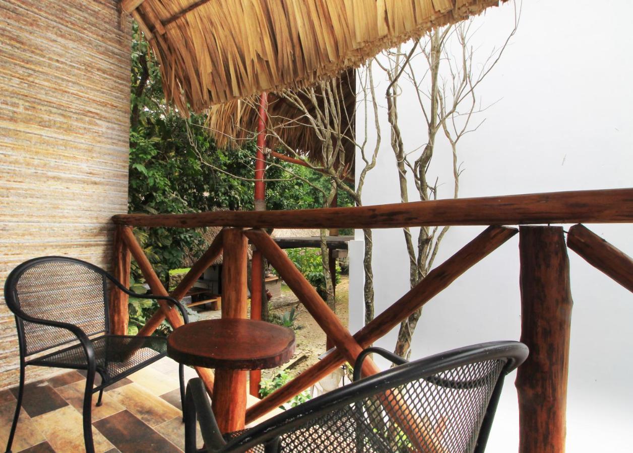 Hotel Pancho Villas Bacalar - Free Bikes And Paddles Extérieur photo